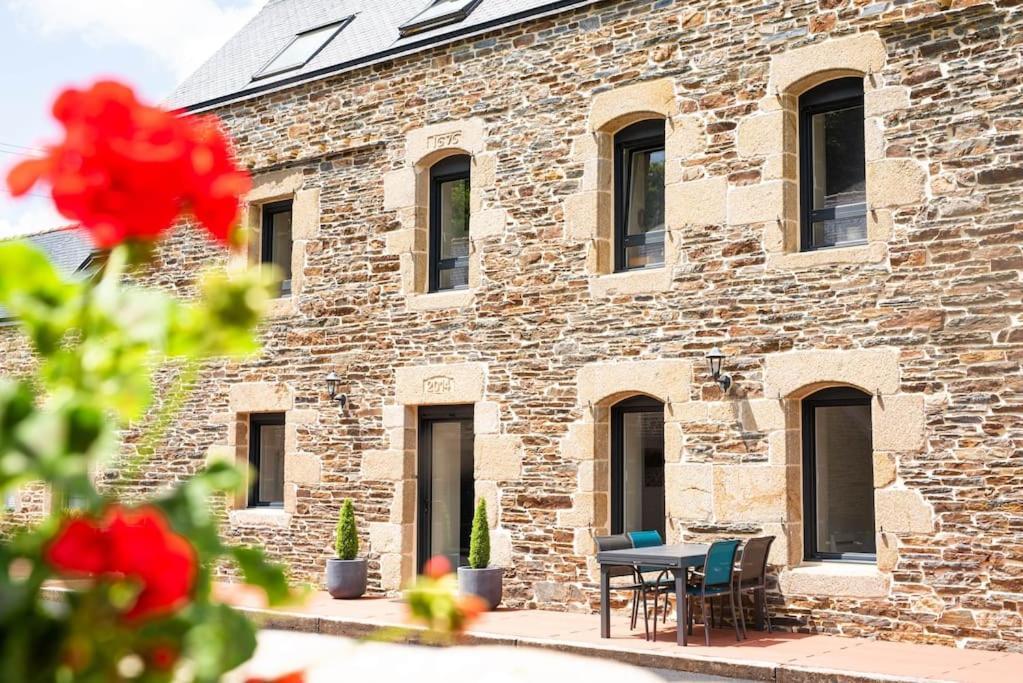 Gite Manoir De Kerlez Briec Exterior photo